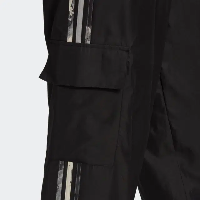 adidas originals Logo
