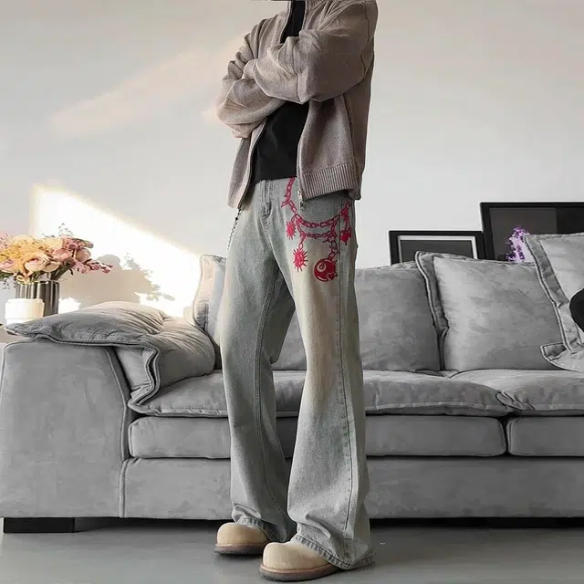 玉儿恋 美式复古水洗刺绣设计宽松微喇牛仔裤 男女同款