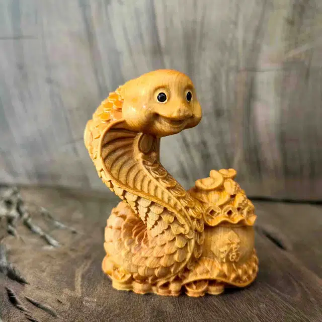 檀欣 聚财蛇 本命年 雕刻十二生肖福蛇文玩转运木质品#好运 平安纳福 创意家居办公室卧室客厅装饰品 崖柏 木作摆件 男女同款情侣款