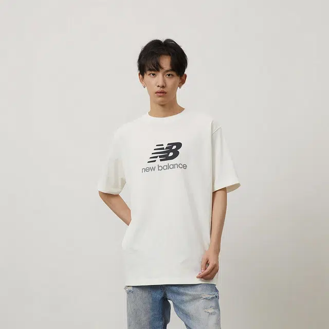 New Balance LogoT