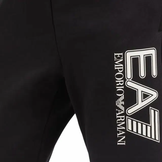 EMPORIO ARMANI EA7
