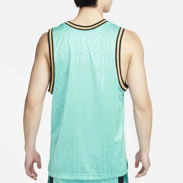 Nike Dri-Fit DNA