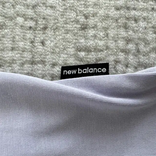 New Balance logoT
