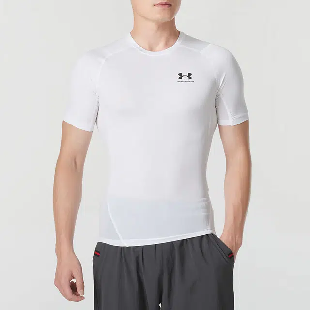 Under Armour T
