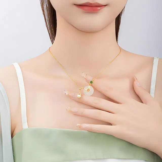 S925