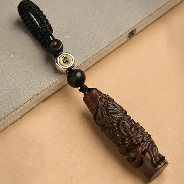 檀欣 十二生肖守护本命年高端雕刻貔貅香味清甜车载包包 文玩收藏老料瑞香科白木 檀木 钥匙扣 男女同款情侣款 檀木 礼盒装