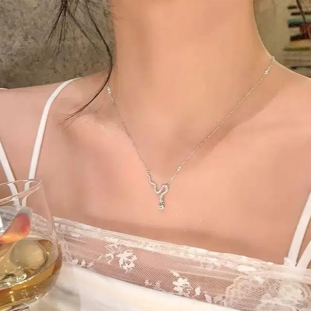 S925