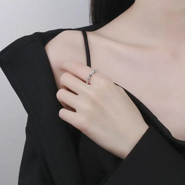 S925