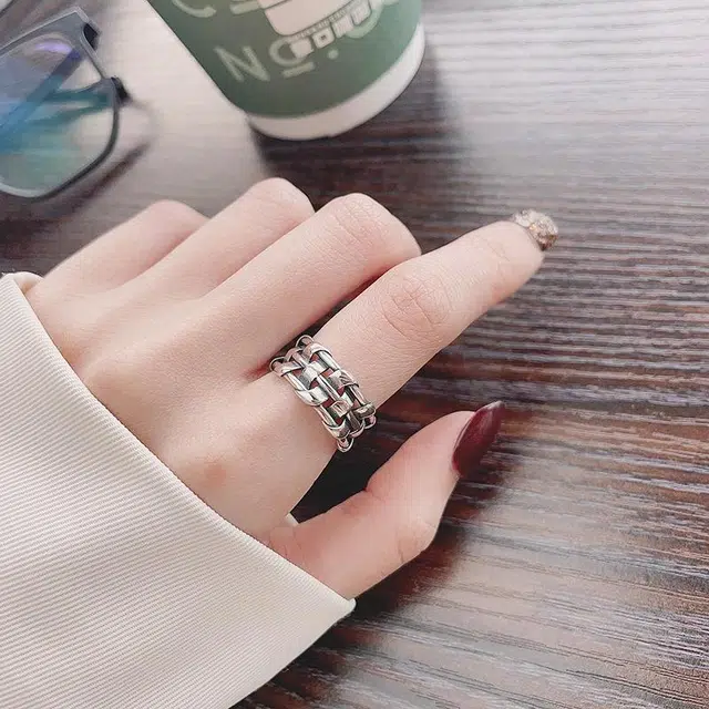 S925