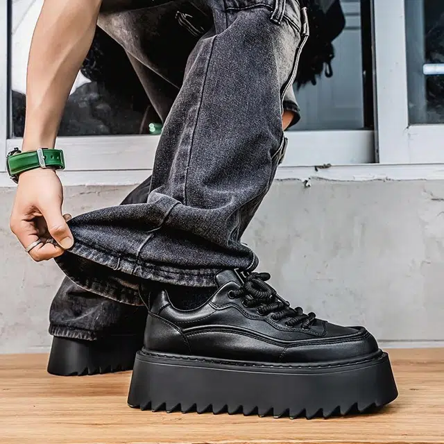 URBAN AUTHENTIC