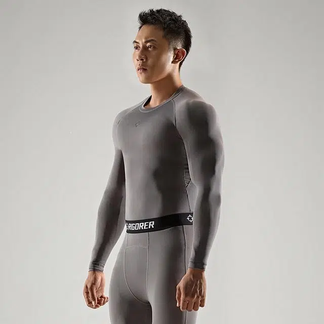 RIGORER Logo Long Sleeve Tee