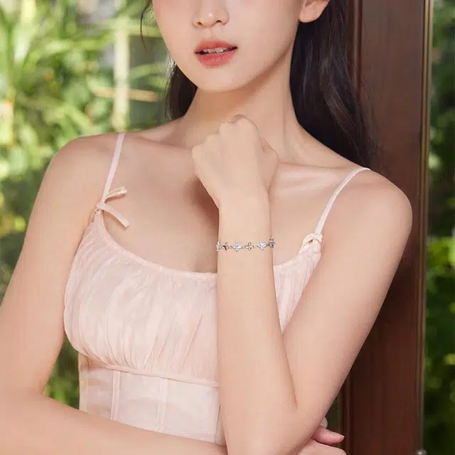 S925