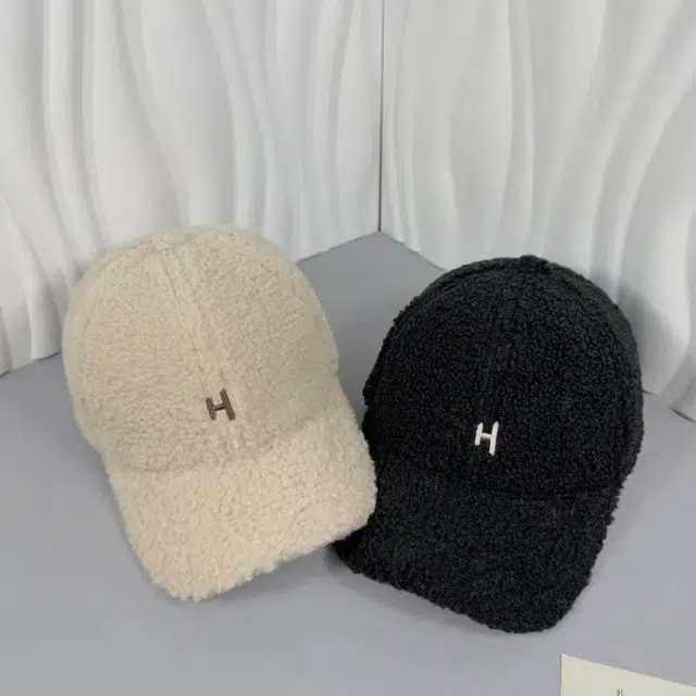 优莲茵 加厚保暖 韩版字母休闲时尚百搭 聚酯纤维 鸭舌帽 男女同款情侣款