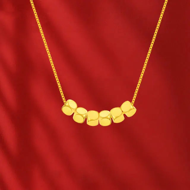 925