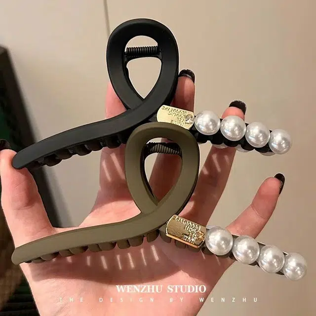 丹琴 美拉德高颜值抓夹大号鲨鱼夹高级感发量多发卡后脑勺夹子头饰 亚克力 发夹 女款