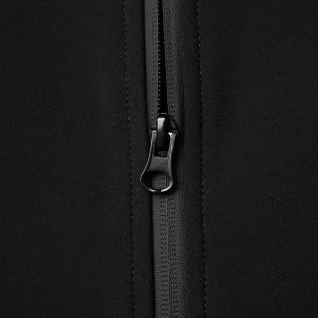 Mizuno ESSENTIAL Logo