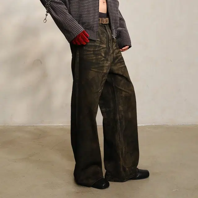 J CAESAR STUDIO