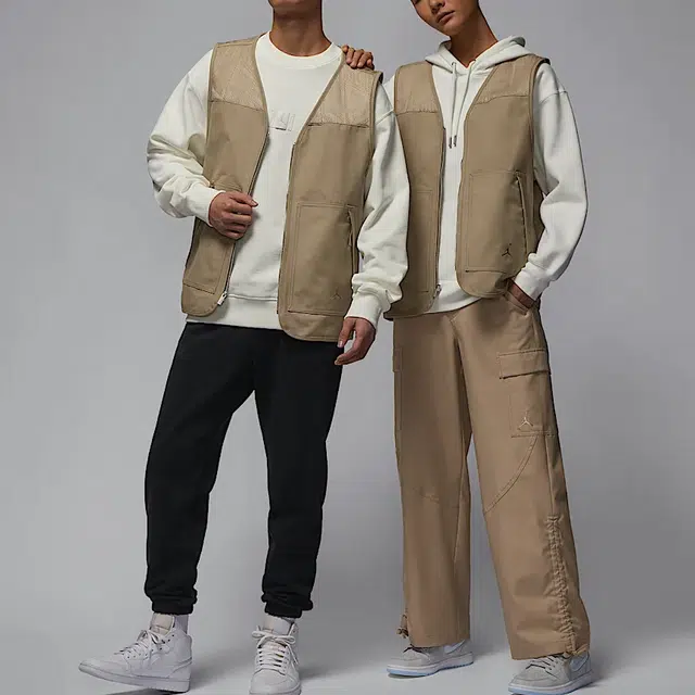 Jordan JORDAN ESSENTIAL logo