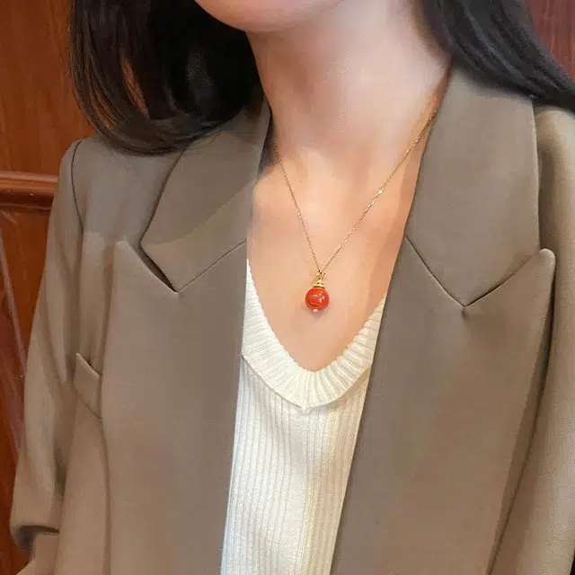 琳琯瑛 新中式国风小众设计高级感轻奢气质好运本命年转运珠圆珠玉坠锁骨链 南红 项链 女款