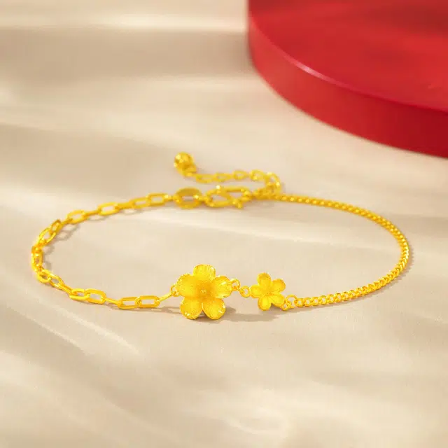 老凤祥 桃花朵朵 元气轻奢高级小众气质百搭 足金 一口价 黄金手链 女款