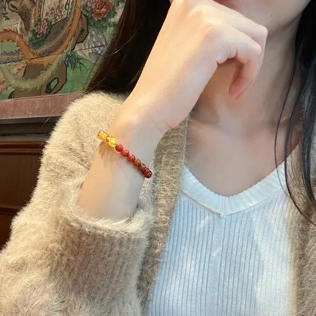 琳琯瑛 新中式国风小众设计高级感轻奢气质好运本命年琥珀 南红 手串 女款