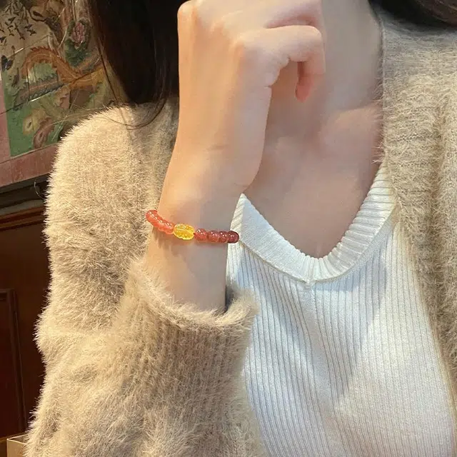 琳琯瑛 新中式国风小众设计高级感轻奢气质好运本命年转运 南红 手串 女款