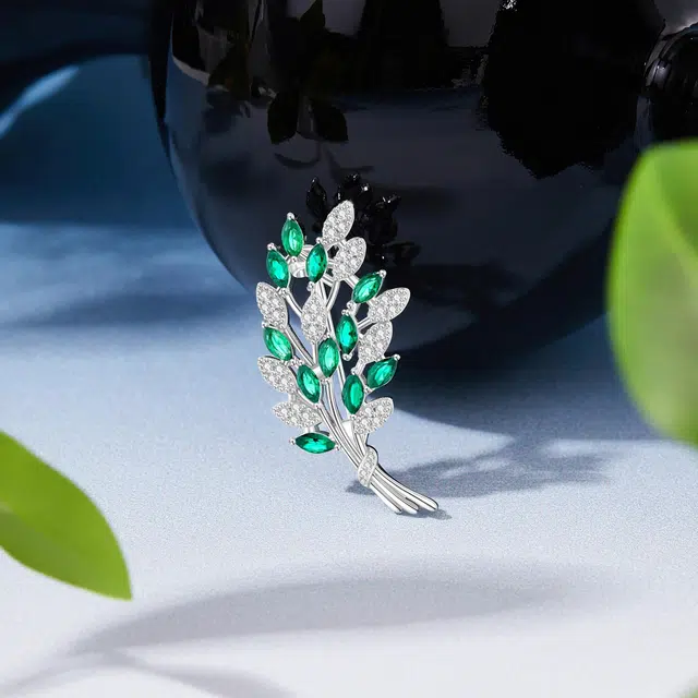 S925