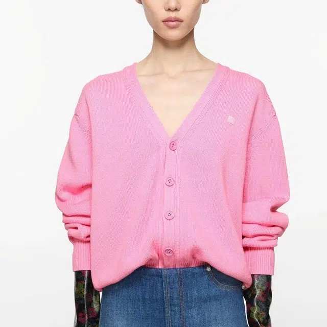 Acne Studios SS25 V
