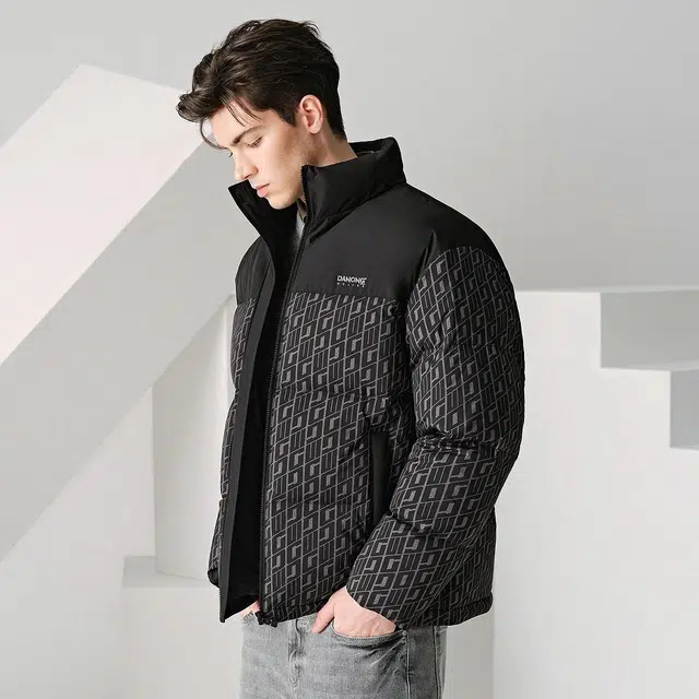 与狼共舞 时尚百搭拼接满印保暖易打理羽绒服 男款 黑色