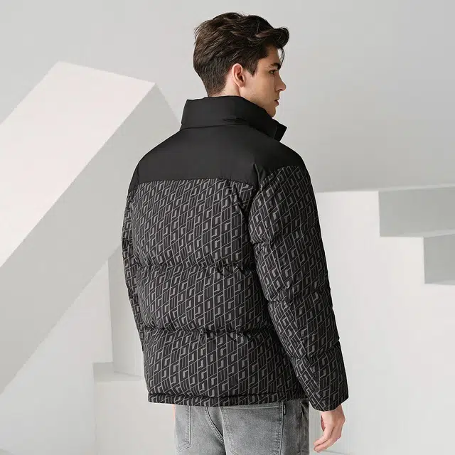 与狼共舞 时尚百搭拼接满印保暖易打理羽绒服 男款 黑色
