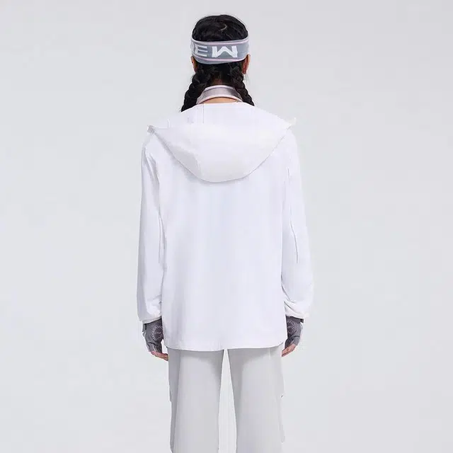 美特斯邦威 连帽城市户外舒适轻薄软壳夹克外套 男女同款