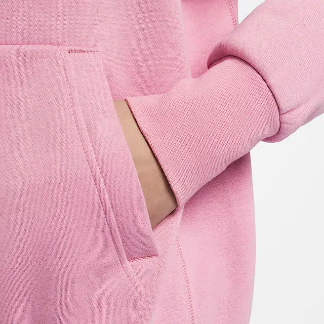 Nike Sabrina
