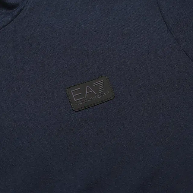 EMPORIO ARMANI EA7 FW22 Logo
