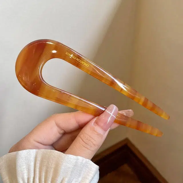 U