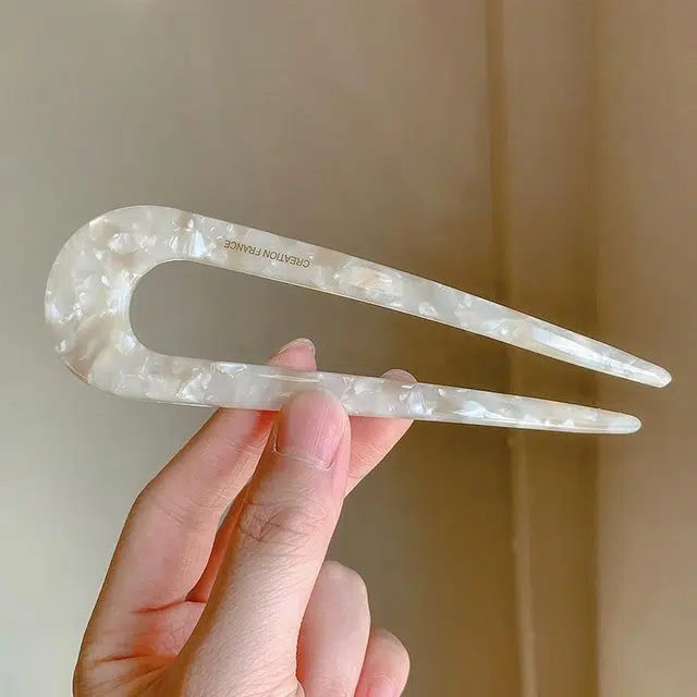 U