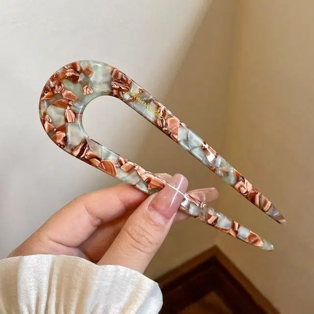 U