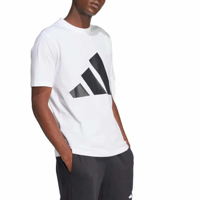 adidas ESSENTIALS logoT