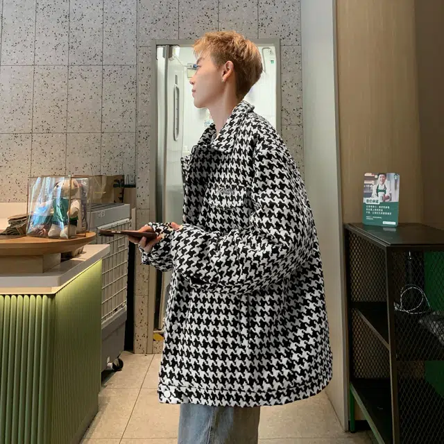 FAKE VINTAGE