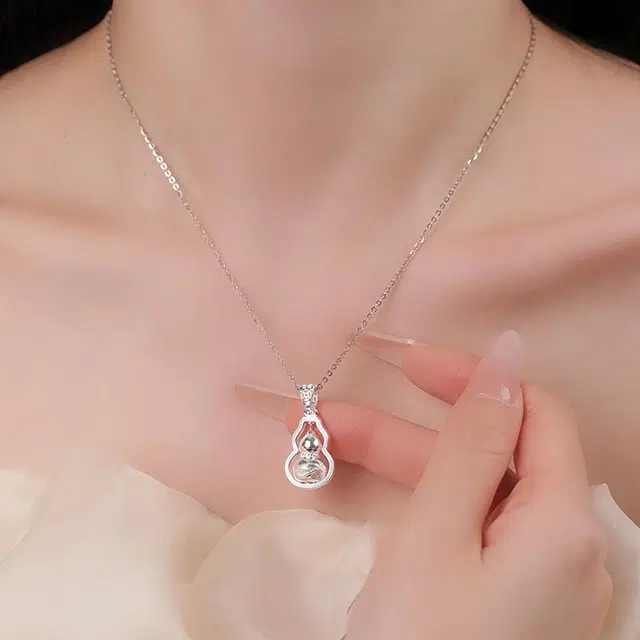 999