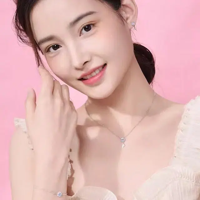 S925