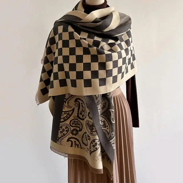 纳兰杜 高级感小流苏气质时尚百搭斗篷异域风格穿搭 聚酯纤维 披肩 女款