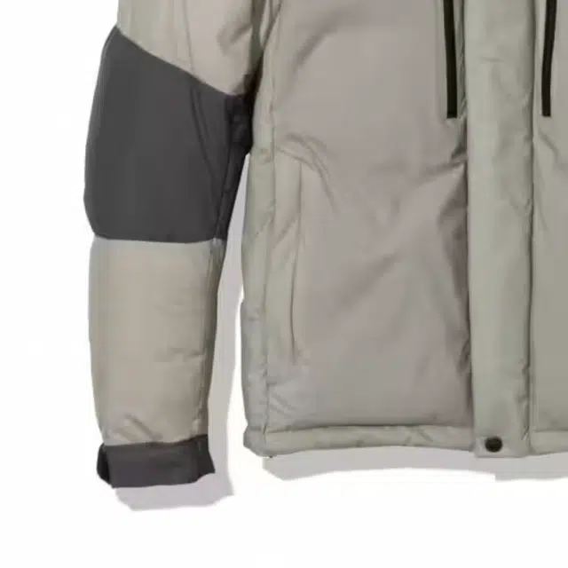 THE NORTH FACE Baltro Light Jacket Logo