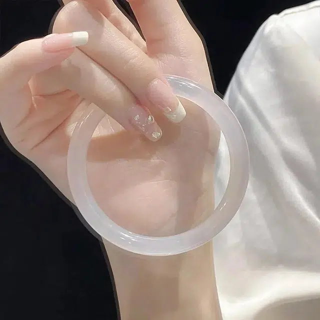 正大福 白月光 美人镯 新中式复古典雅国风透亮清冷感旗袍汉服婉约清丽精致可爱优雅气质日常百搭 玉髓 手镯 女款