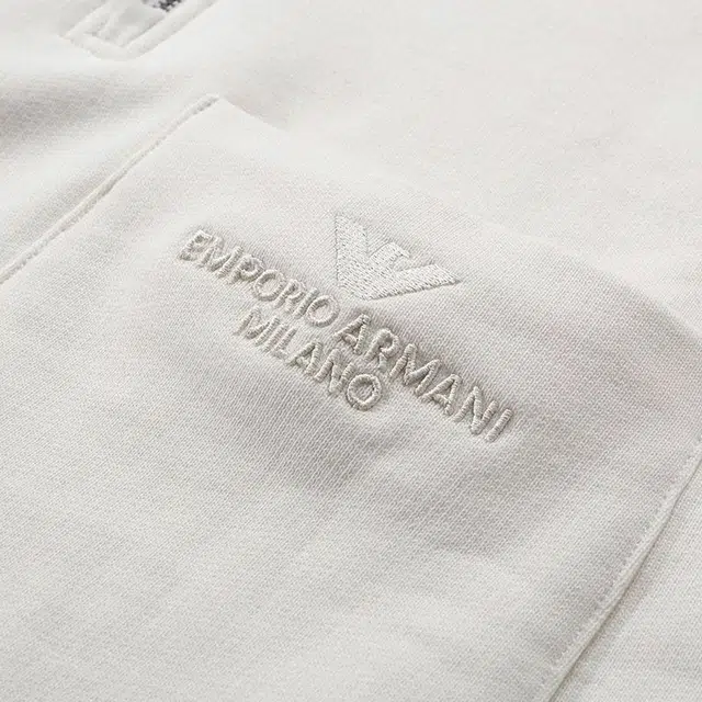 EMPORIO ARMANI Logo