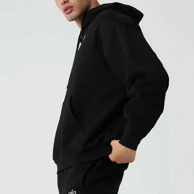 Alo Yoga JISOO Series