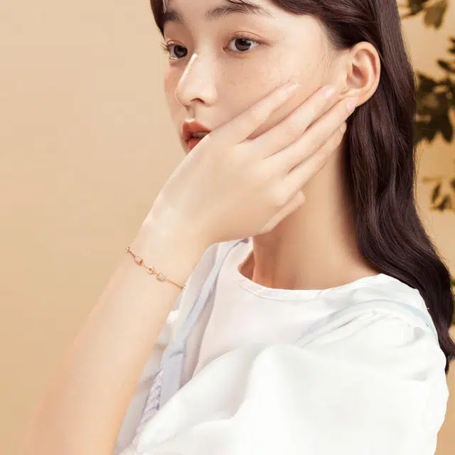S925