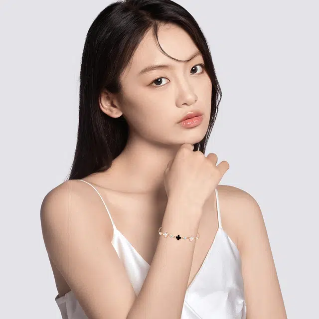 S925