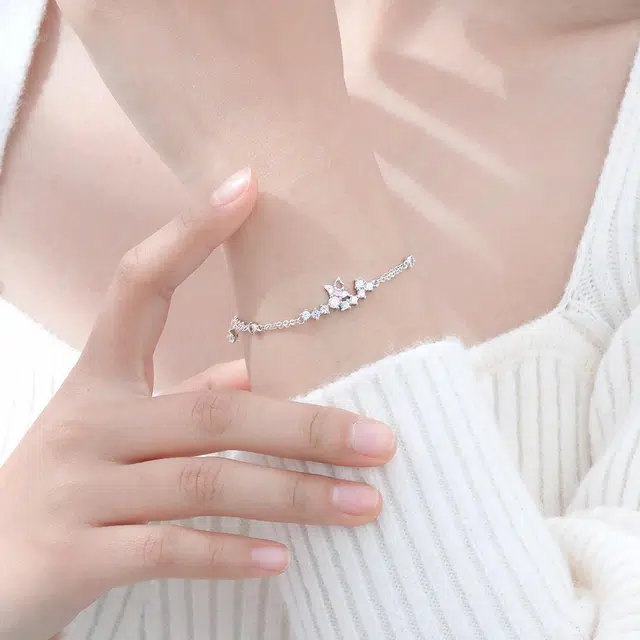 恋朵 森系甜美 在逃公主 浪漫星光蝴蝶 双层设计 合金 手链 女款