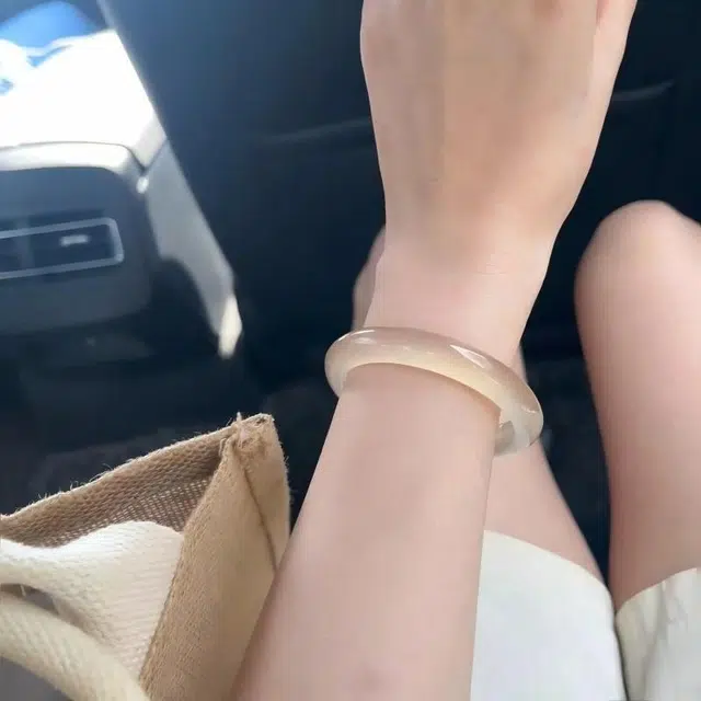 兰慕茵诺 新中式轻奢冰底香槟金 一步一响 温婉气质清冷感美人必备 显白素圈香槟色 #好运 琉璃 手镯 女款