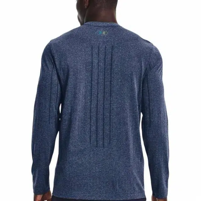 Under Armour T